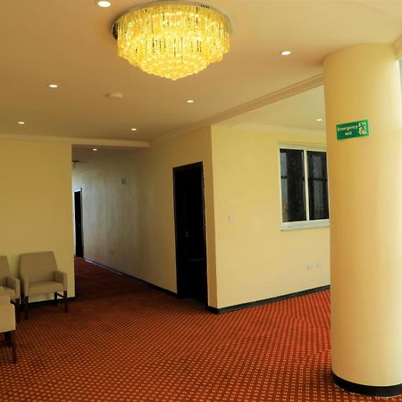 Tewodros Belay International Hotel Lege T'afo Zewnętrze zdjęcie